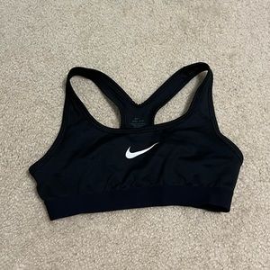 kids black nike sports bra